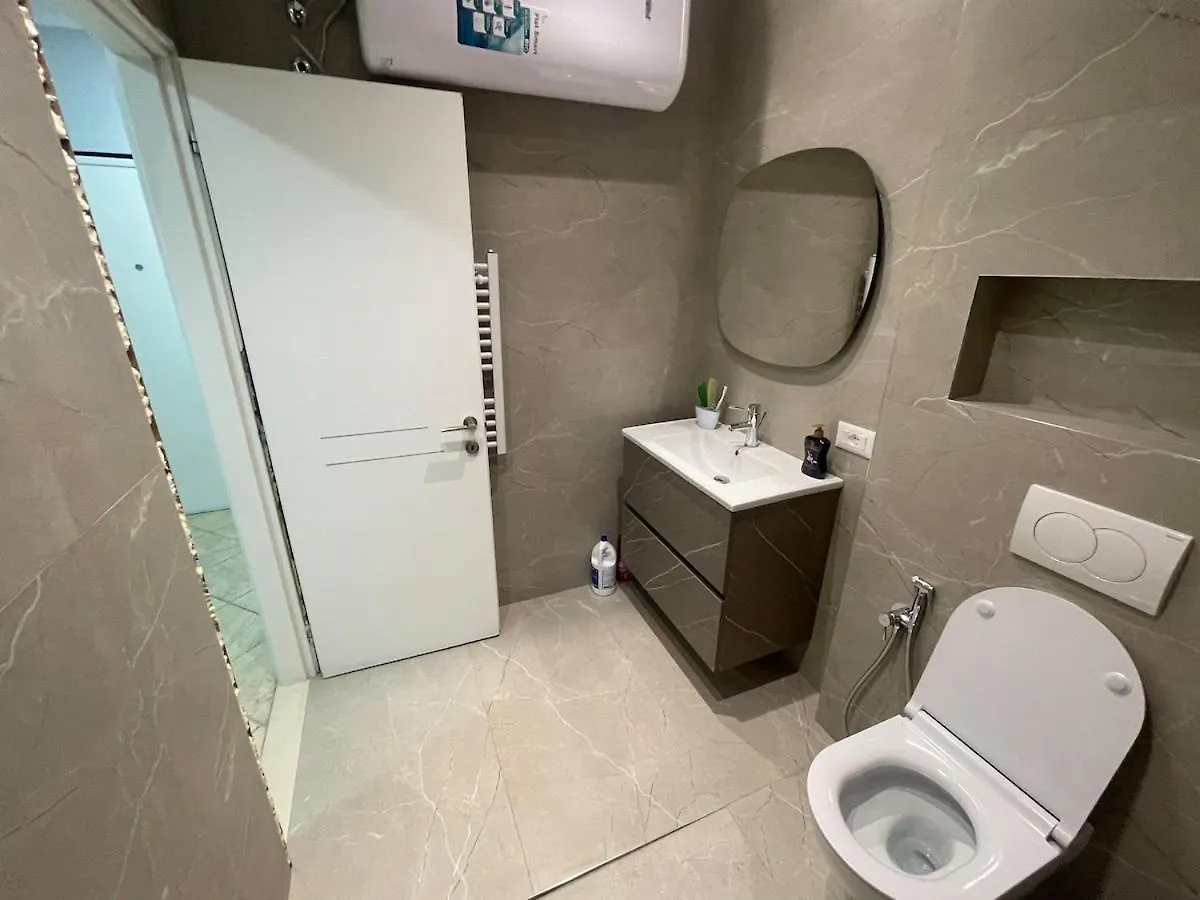 Sj Apartment Tirana 0*,
